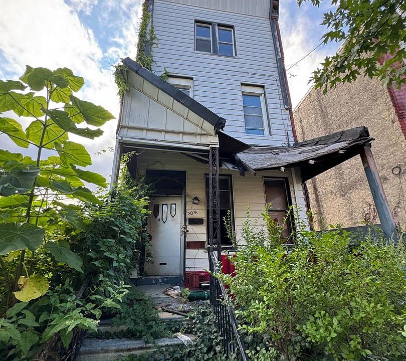 1st image of 3031 N 16th St