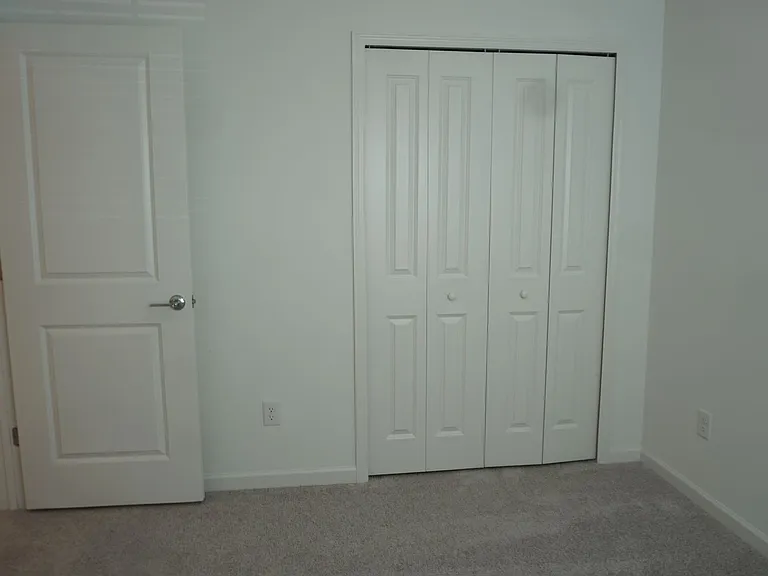6095 Falcon Gate Ln — Photo 10
