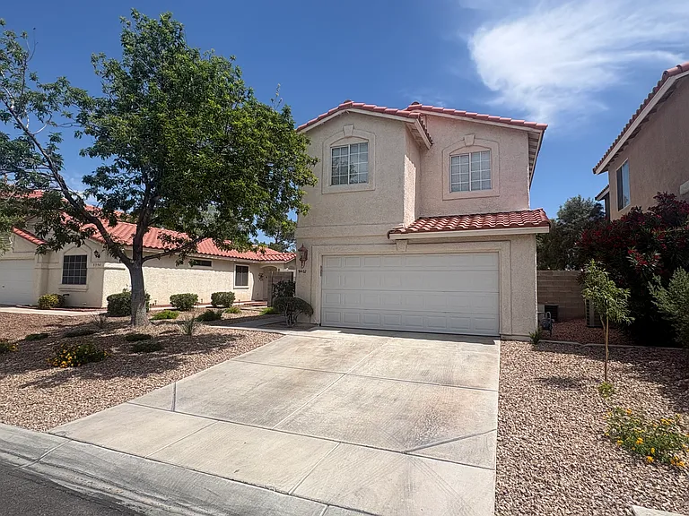 9402 Santa Fe Rose St — Photo 3