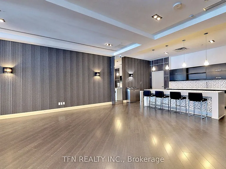 75 N Park Rd S #307 — Photo 25