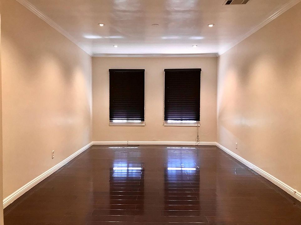 1st image of 3215 Beverly Blvd #4