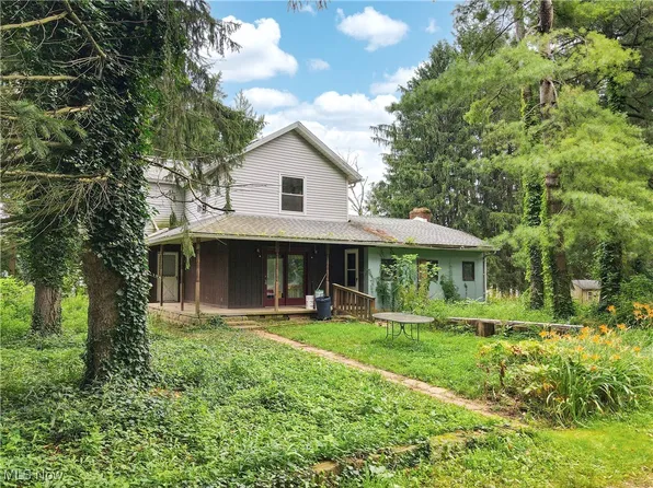 1811 Randolph Rd, Mogadore, OH 44260