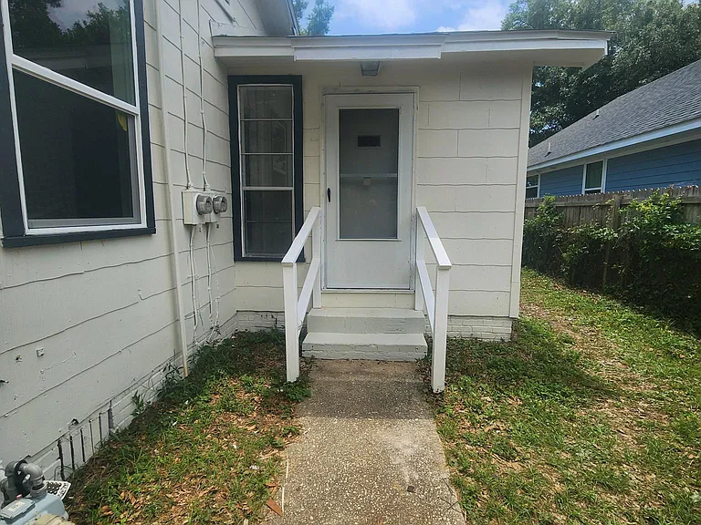 Side yard