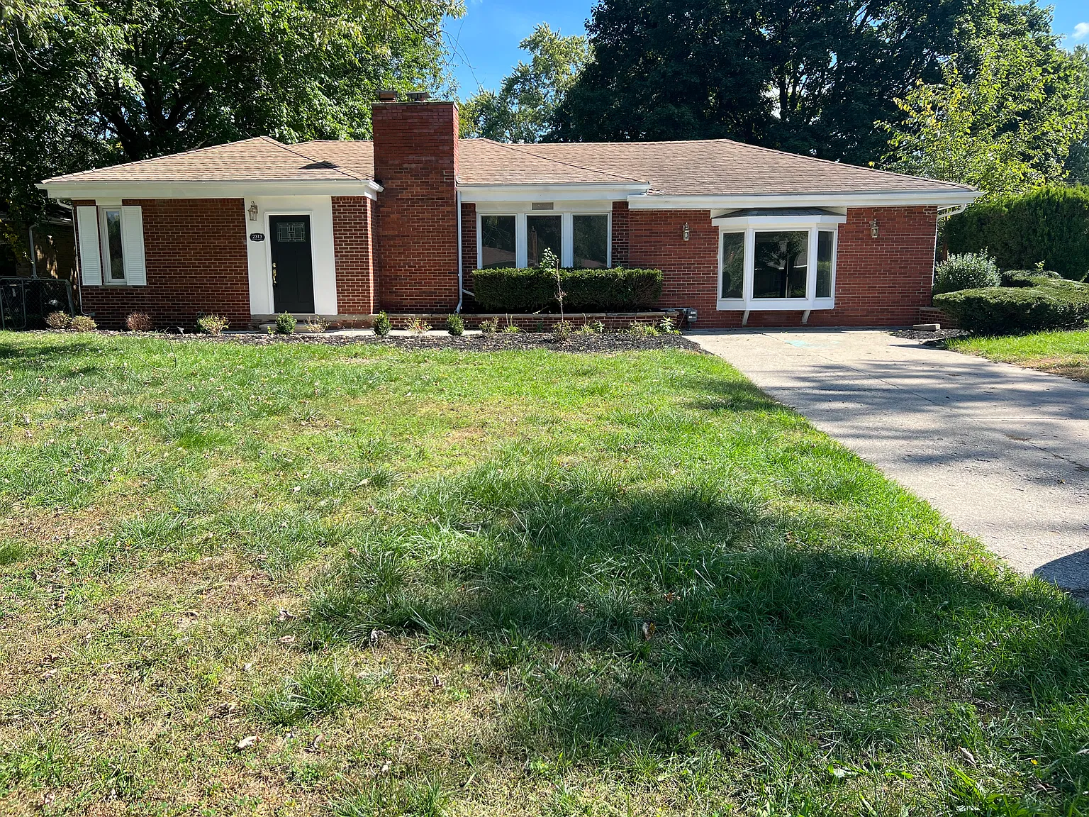 3 bed, 2.5 bath, 1930 sqft, $2,500 — Photo 1