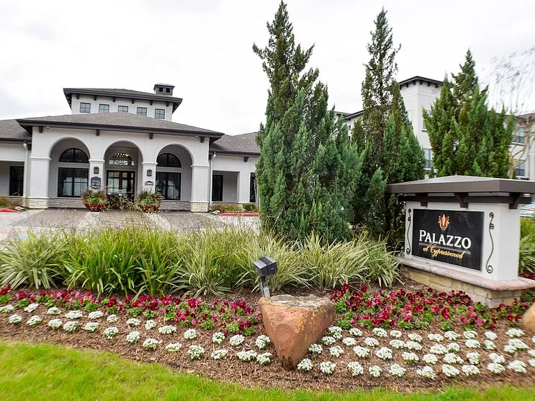 Palazzo at Cypresswood — Photo 20