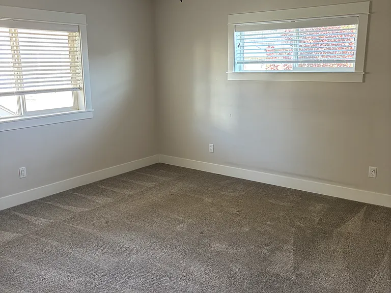 118 Thurston Ave #1 — Photo 4
