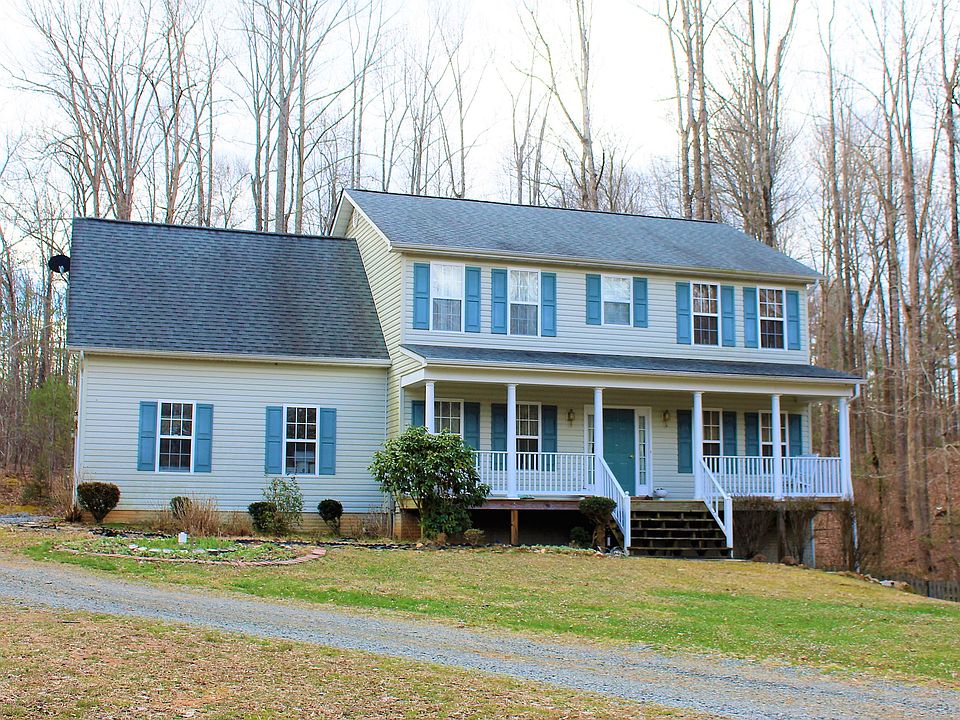 1st image of 376 Bridle Trail Ln