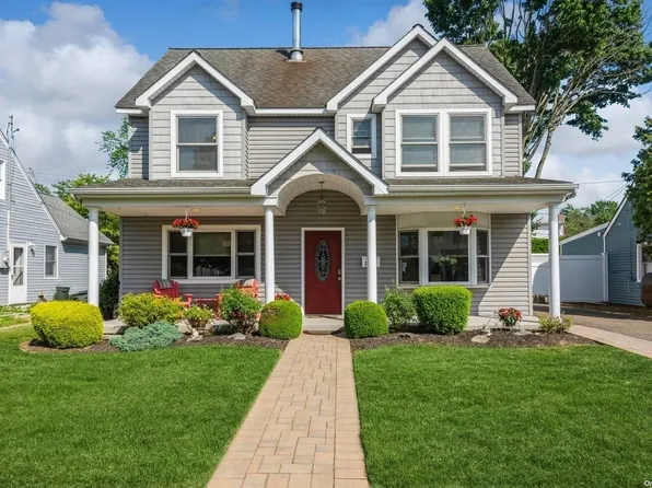 2454 Hull Avenue, North Bellmore, NY 11710