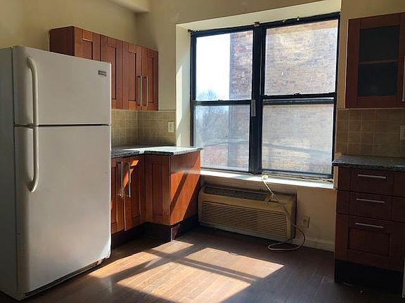 5th image of 14 Park St APT 22