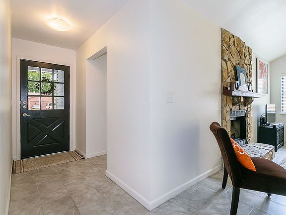 3rd image of 12620 Deeder Ln