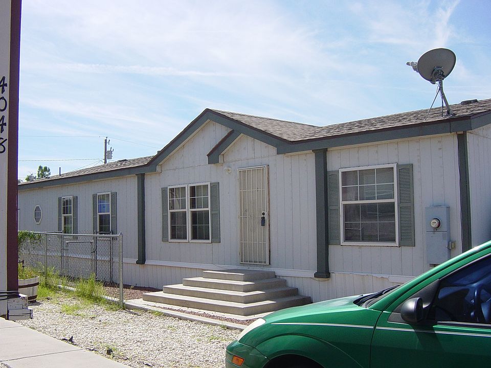 1st image of 4044 Calle Estados