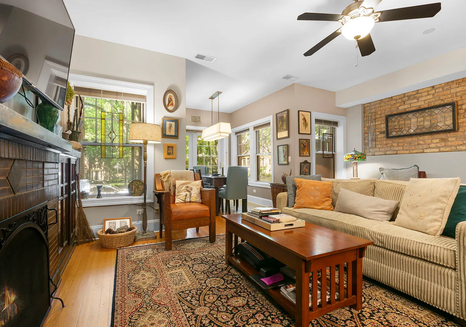 2 bed, 1600 sqft, $5,000 — Photo 3