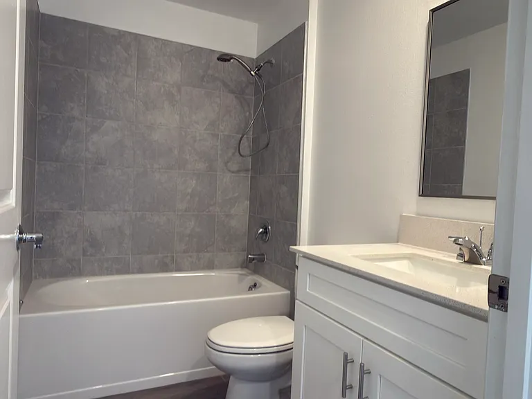707 Grove St — Photo 22