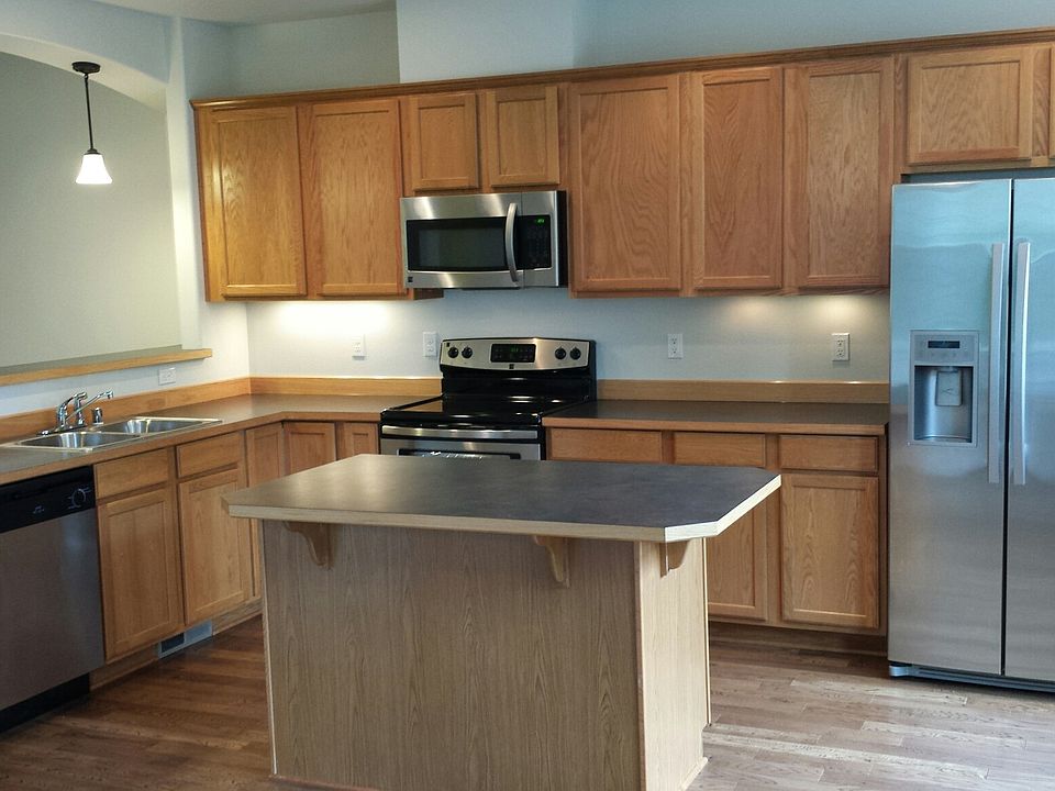 2nd image of 1106 Avenue A Unit 4