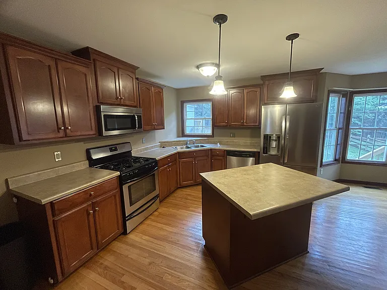 1185 Eller Wood Dr — Photo 13