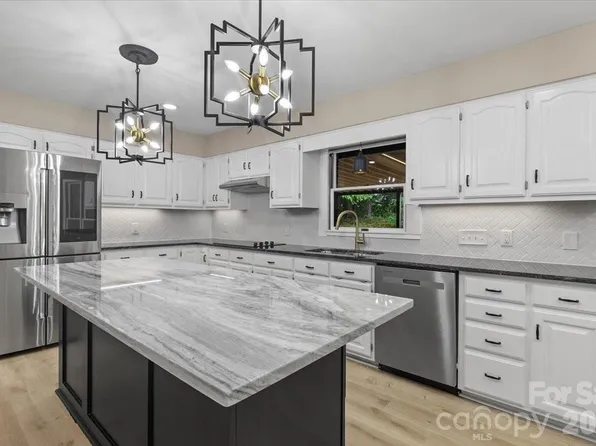 5916 Cashion Rd, Huntersville, NC 28078