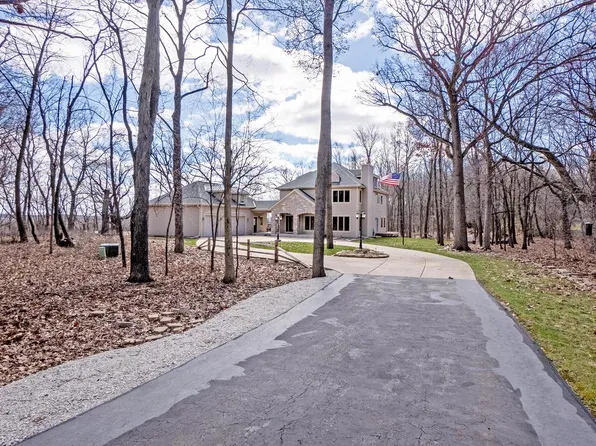 N91W27221 Hickory ROAD, Hartland, WI 53029