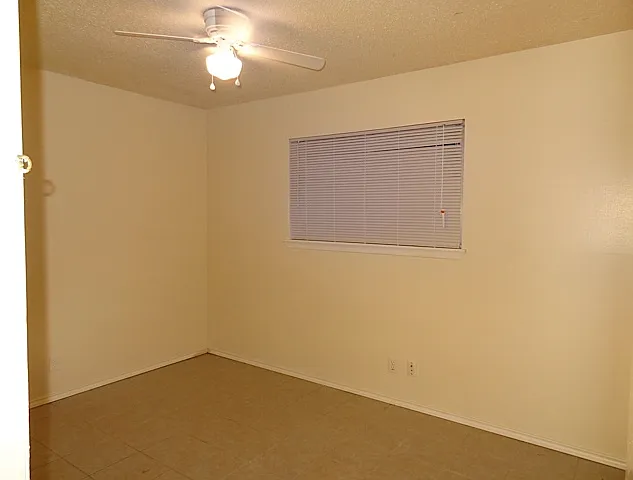 1231 N Lbj Dr #3 — Photo 5