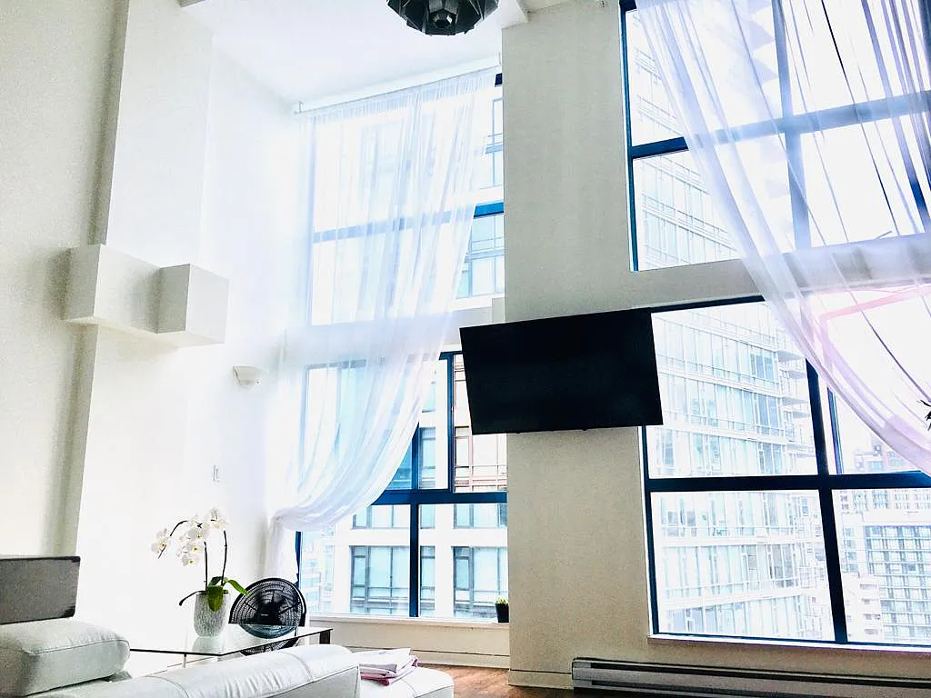 1 bed, 720 sqft, $2,850 — Photo 1