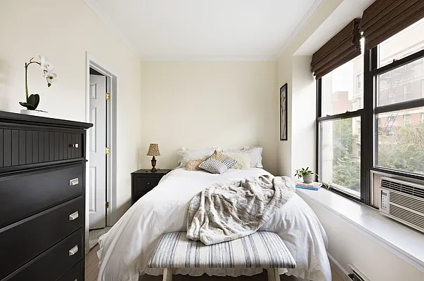 Sold by Compass | media 3