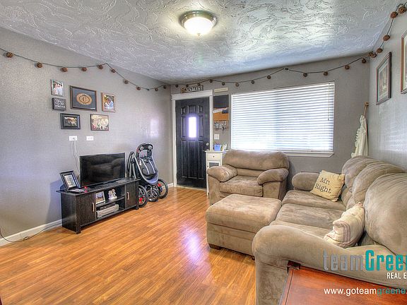 Main Level Unit Family Room