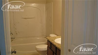 1st image of 8119 Peninsula Cir