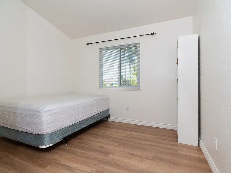 3633 Daybreak St — Photo 17