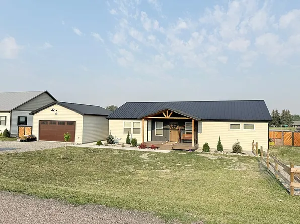 8 10th Ave NE, Choteau, MT 59422
