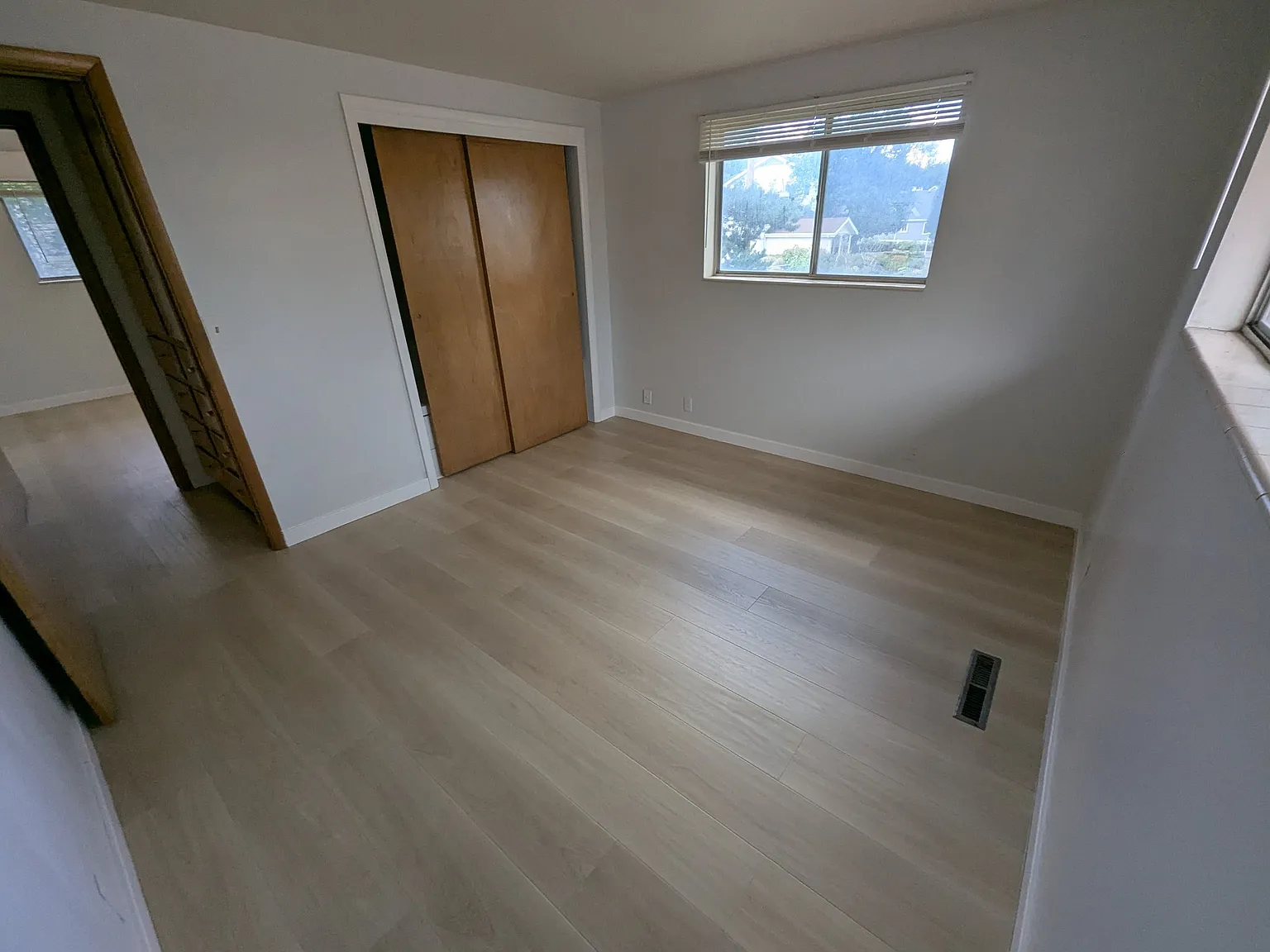 Cute three-bedroom home in a great location. — Photo 2