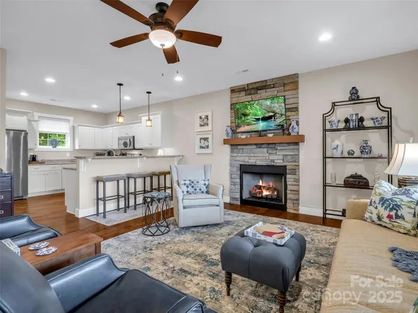 148 Red Hawk Knl #12, Lake Lure, NC 28746