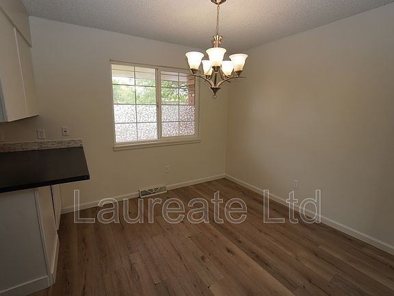 5th image of 1110 Dexter St