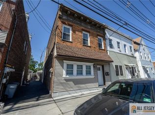 307 Pershing Ave, Carteret, NJ 07008