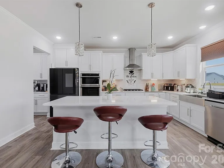 1136 Ashe Meadow Dr — Photo 4