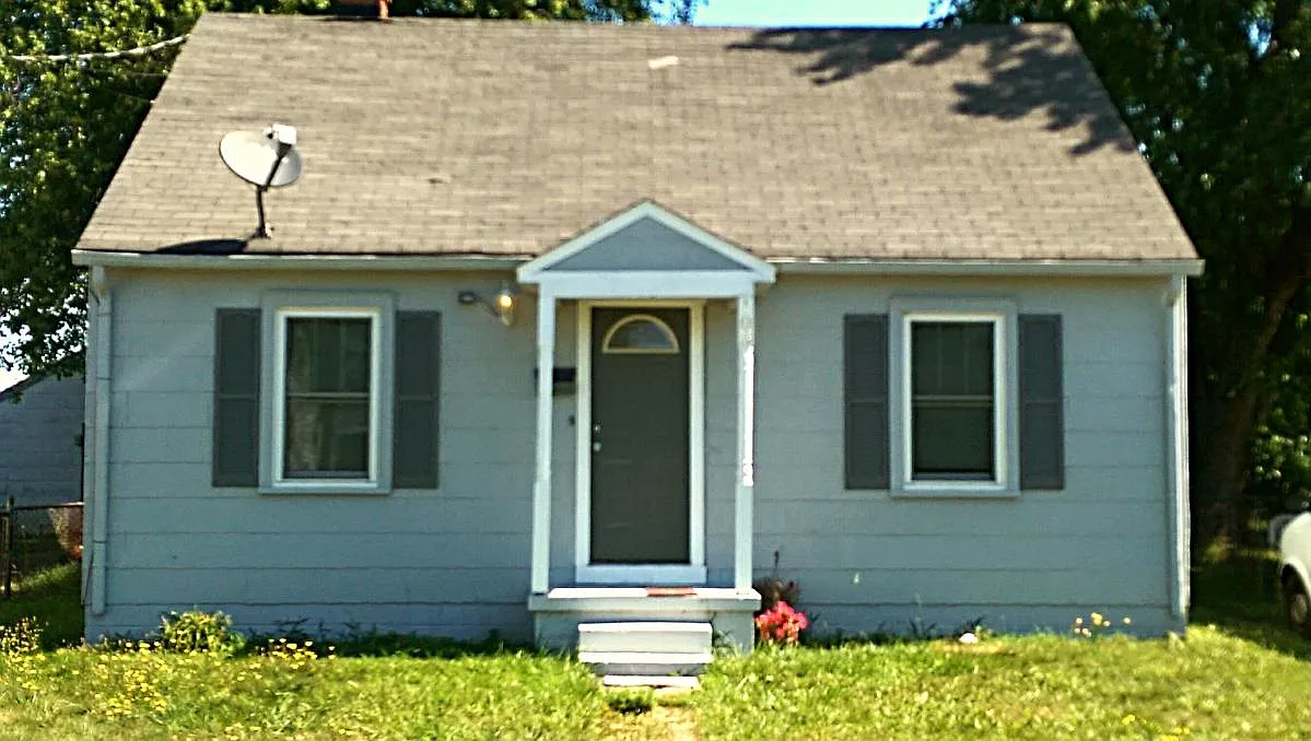 103 Lorraine Ave photo 1