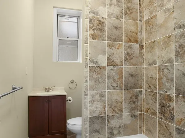 2253 Tiebout Avenue image 4 of 8