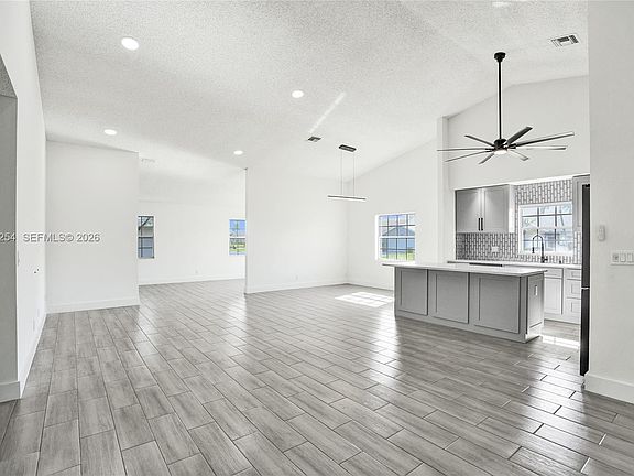 2nd image of 5287 Tiffany Anne Cir