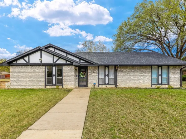 203 Roma Dr, Duncanville, TX 75116