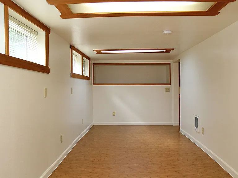 3414-3416 S Kelly Ave #3418 — Photo 4