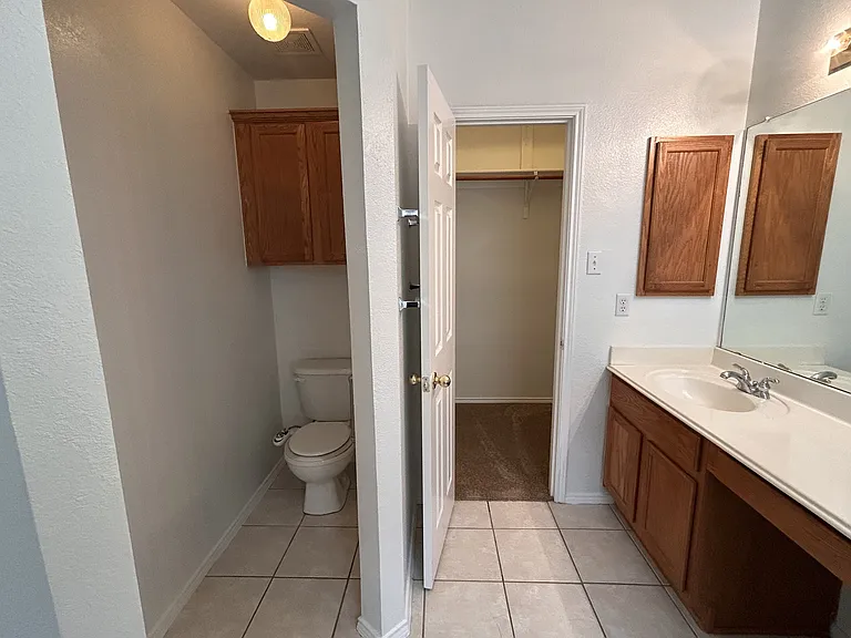 6104 Oldham Dr — Photo 14