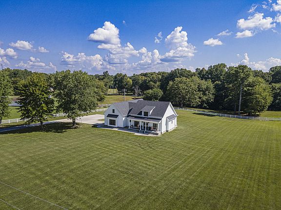 2nd image of 508 Hardbarger Rd
