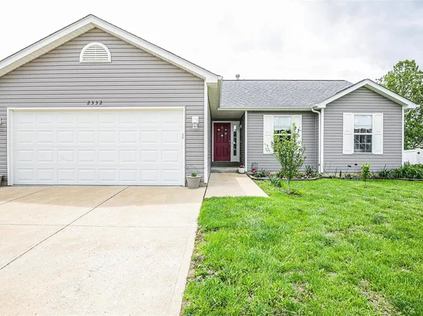 2332 Garden Ln, Festus, MO 63028
