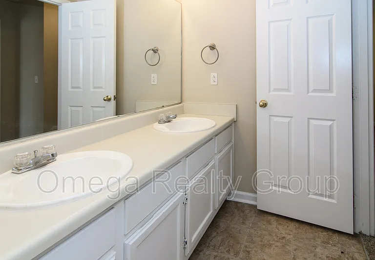 1101 Hillsboro Ln — Photo 19