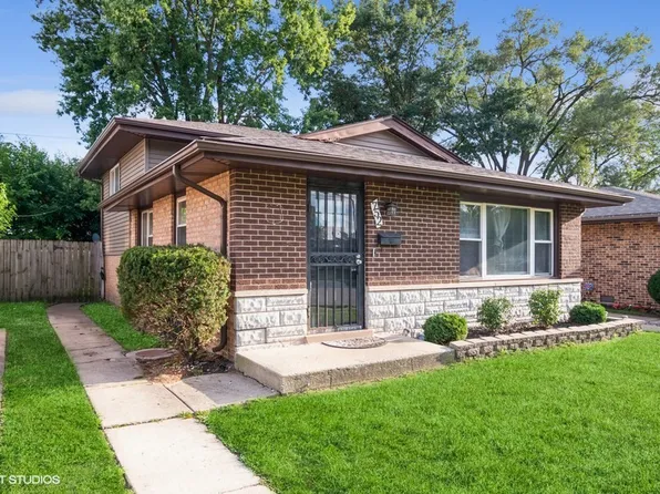 752 E 146th St, Dolton, IL 60419