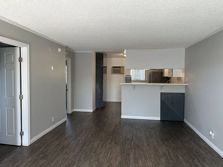 Villa Del Sol Apartments — Photo 58
