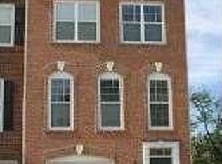 8247 Singleleaf Ln, Lorton, VA 22079