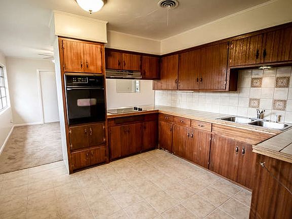 4th image of 1415 Mimosa Ln
