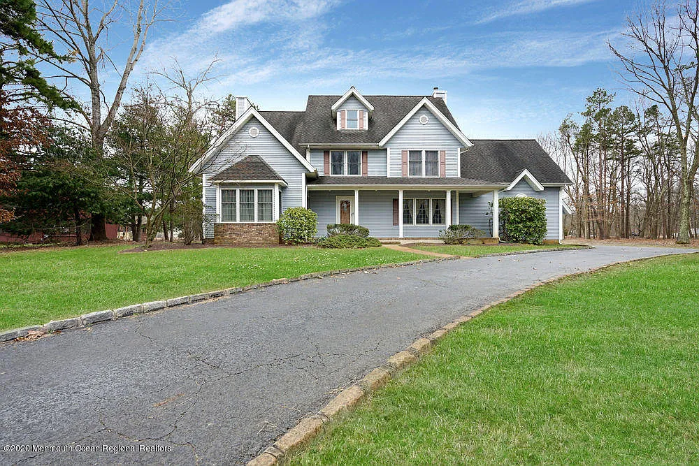 8 Harmony Hill Ct photo 1