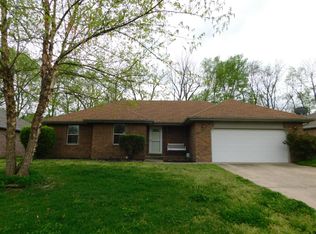 3630 W Vincent Dr, Springfield, MO 65810