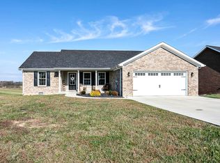 140 Scenic Hill Dr, Lebanon, KY 40033