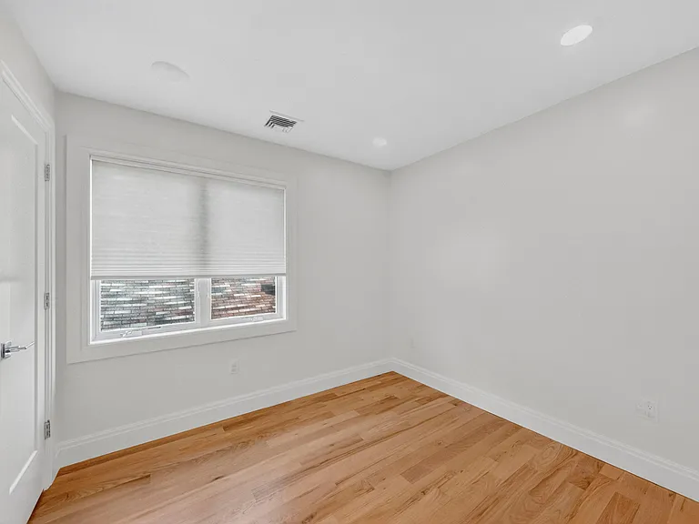 211B Slocum Way — Photo 23